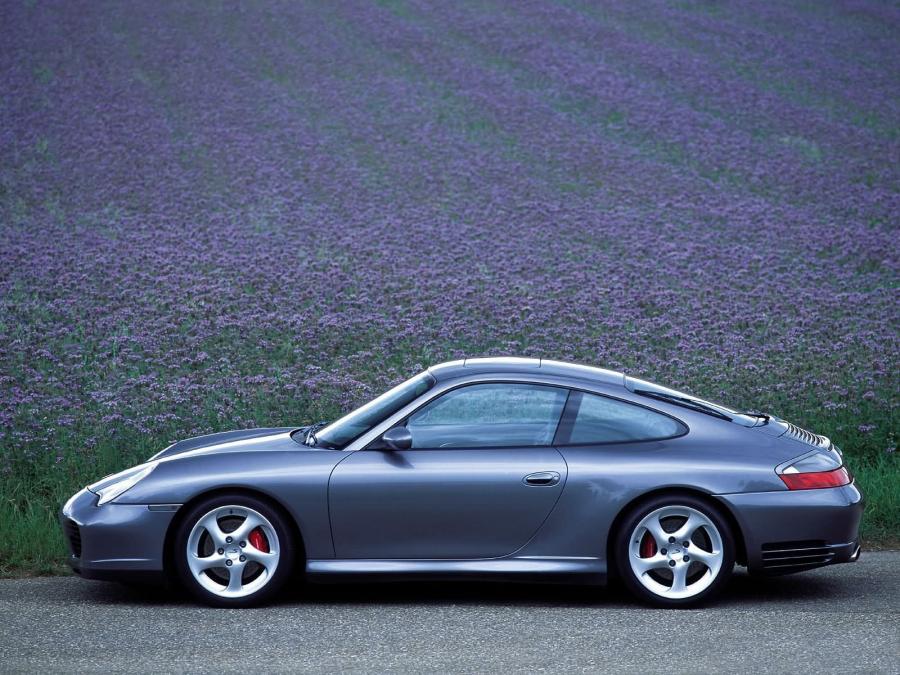  Porsche 911 Carrera 4S 2002 года  (фото 18 из 20)